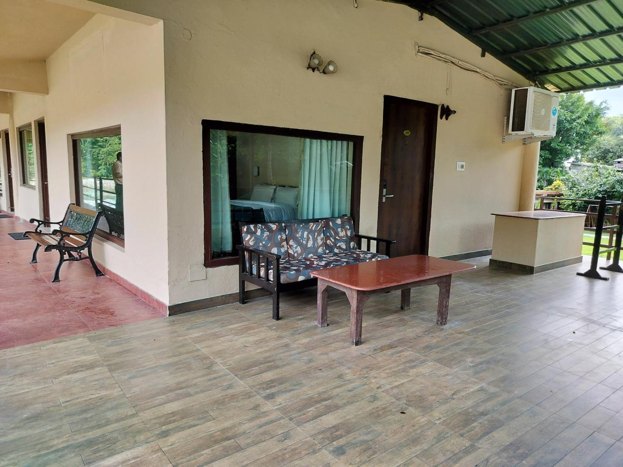 Bel-La Monde Hotel "Riverside" - Jim Corbett Garjia Exterior foto