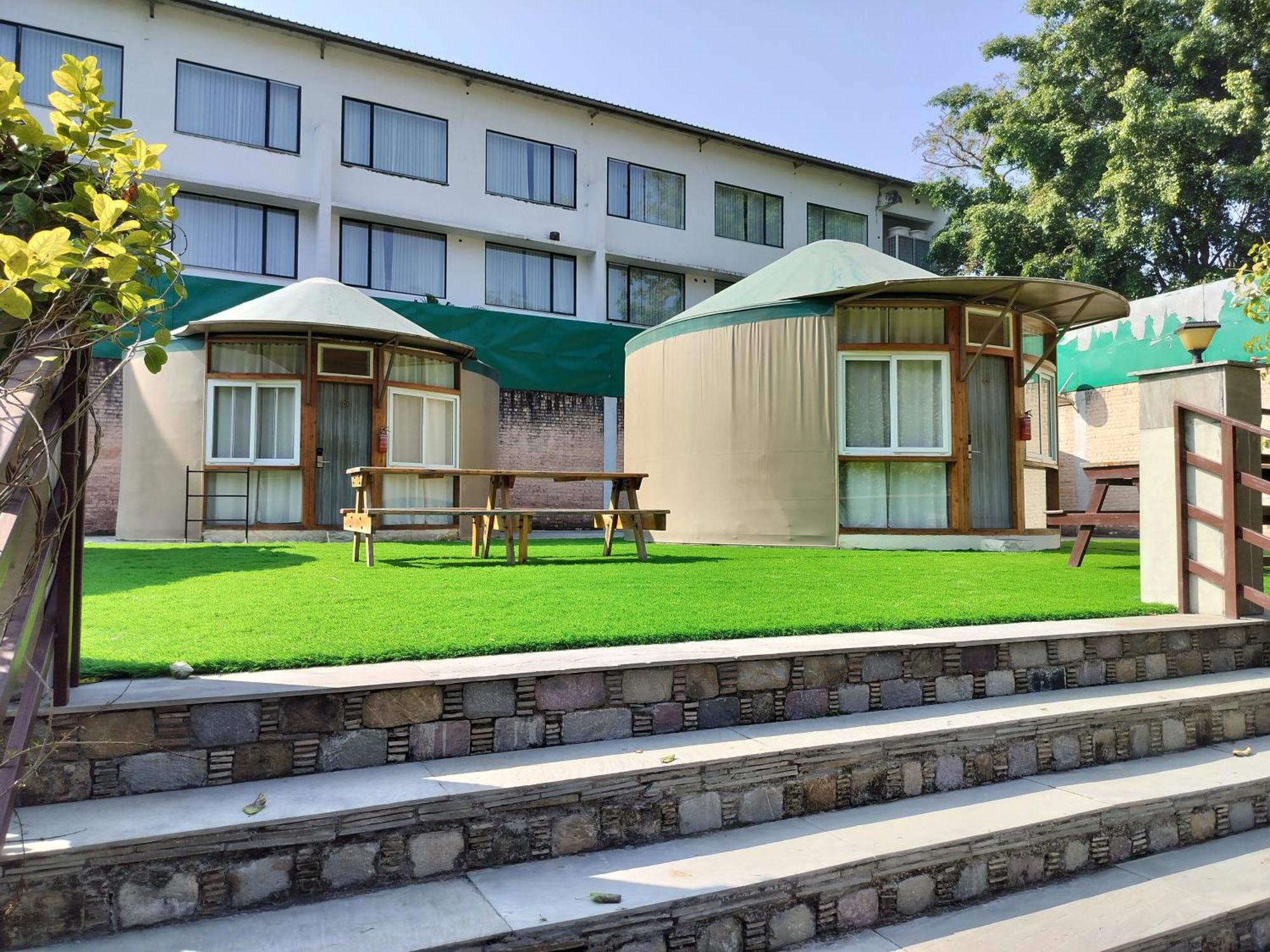 Bel-La Monde Hotel "Riverside" - Jim Corbett Garjia Exterior foto